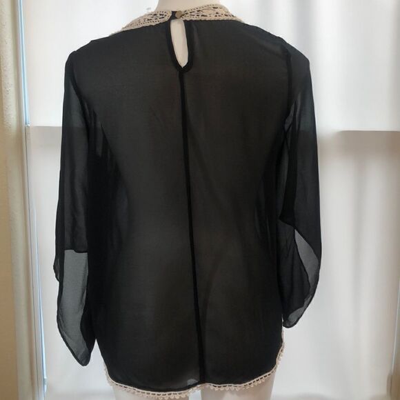 Umgee small crochet neckline black sheer blouse lace - Picture 6 of 7